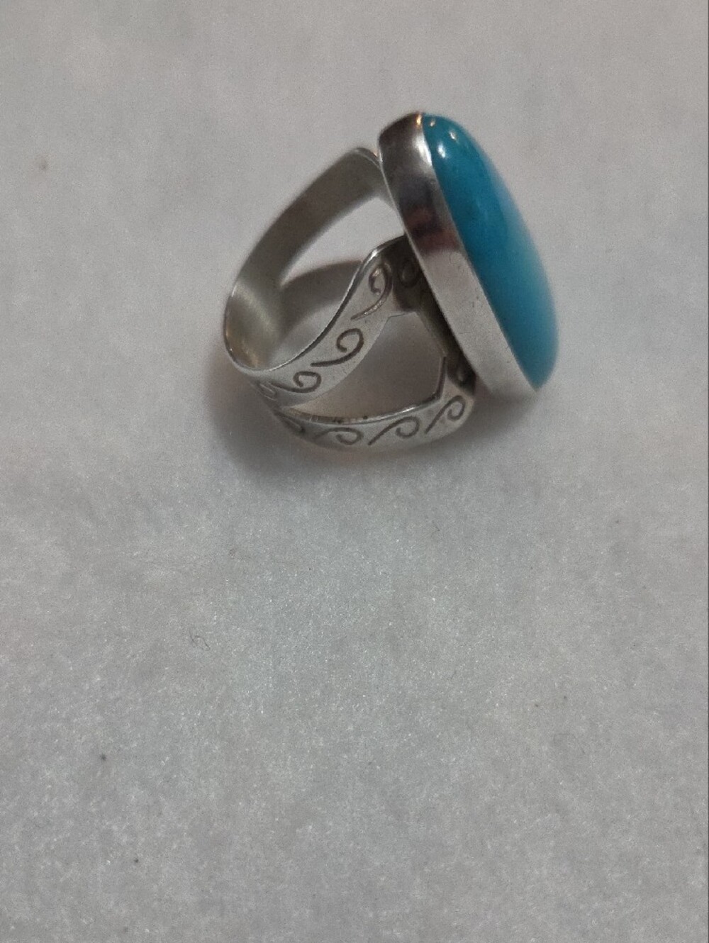 DRT Turquoise Oval Stone Sterling Silver Ring - Blue - Picture 2 of 5